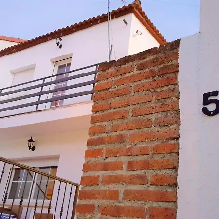 Casa Del Castillo By Naturadrada *