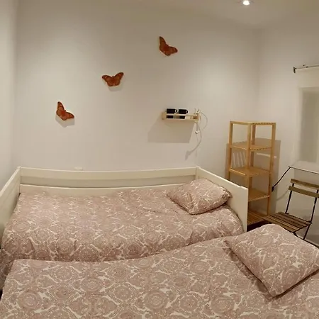 Casa Del Castillo By Naturadrada * La Adrada