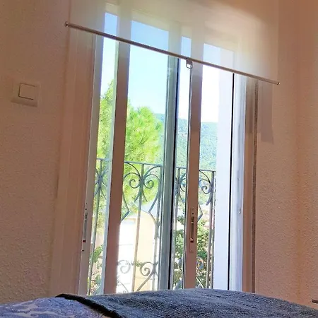 Casa Del Castillo By Naturadrada Apartment La Adrada