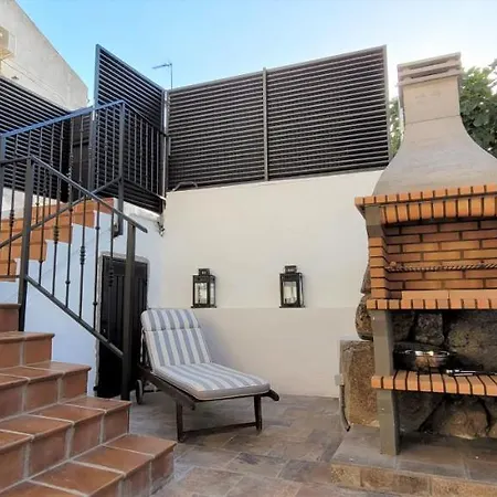 Casa Del Castillo By Naturadrada La Adrada