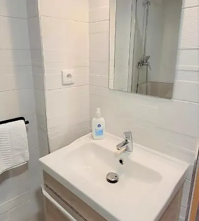 Casa Del Castillo By Naturadrada * La Adrada