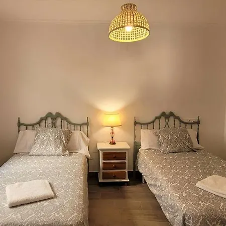 Casa Del Castillo By Naturadrada Appartement