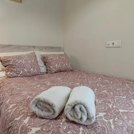 Casa Del Castillo By Naturadrada * La Adrada