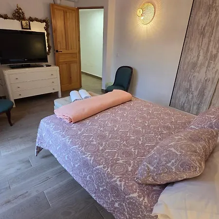 Casa Del Castillo By Naturadrada