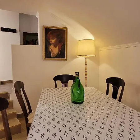 Casa Del Castillo By Naturadrada * La Adrada