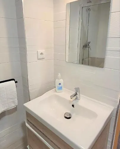 Casa Del Castillo By Naturadrada * La Adrada