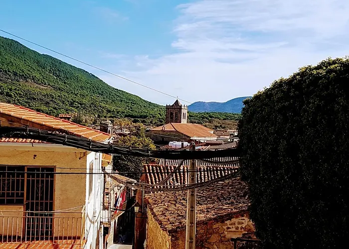 Casa Del Castillo By Naturadrada * La Adrada