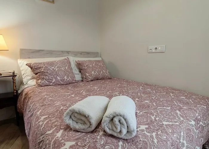 Casa Del Castillo By Naturadrada * La Adrada